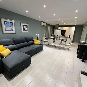 T3 Apartment